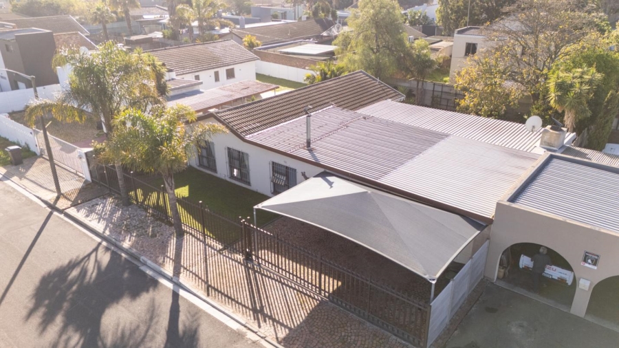3 Bedroom Property for Sale in Zoo Park Western Cape